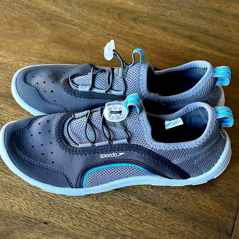 Speedo Black, Blue, grey water Shoes men's 7/8